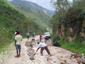 roads are still destroyed from the Haiti earthquake_0