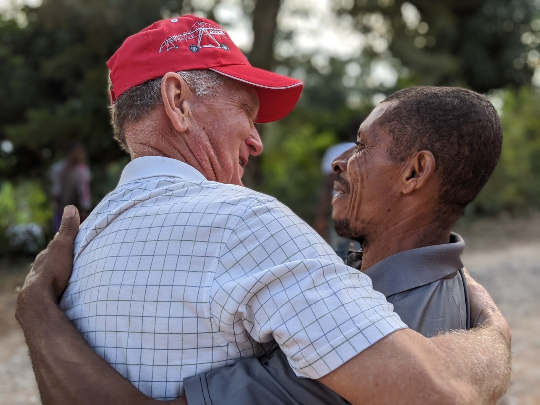 00100lrPORTRAIT_00100_BURST20200125154933827_COVER