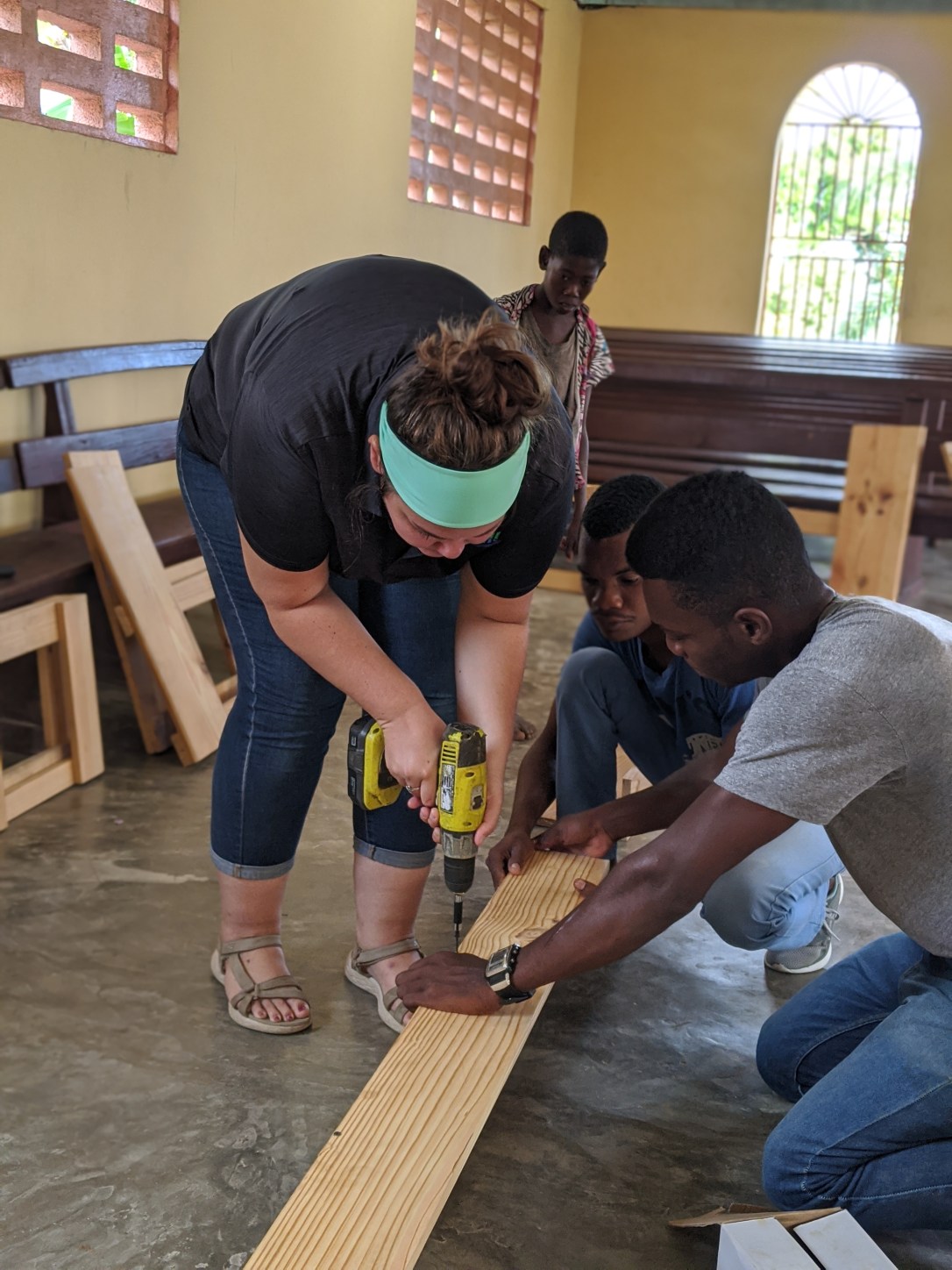 00100lrPORTRAIT_00100_BURST20200127084809054_COVER